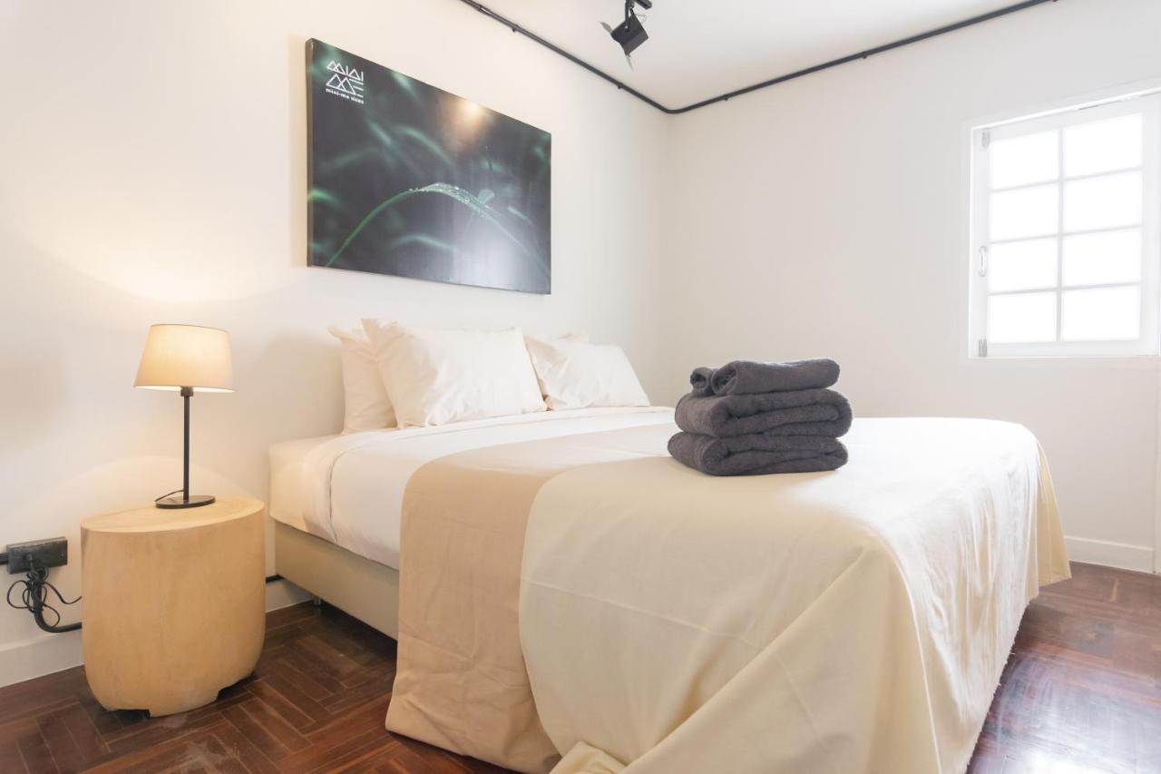 Mini-Me Hubs, Charm Suites & Pool In Old City เชียงใหม่ ภายนอก รูปภาพ