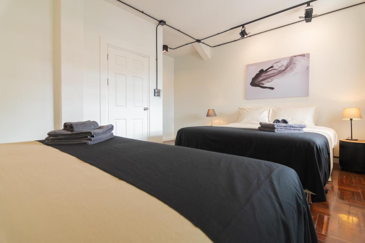 Mini-Me Hubs, Charm Suites & Pool In Old City เชียงใหม่ ภายนอก รูปภาพ