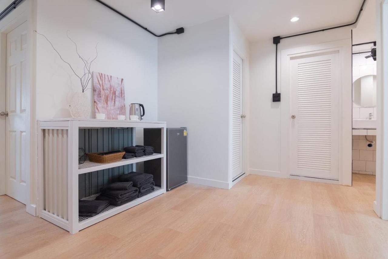 Mini-Me Hubs, Charm Suites & Pool In Old City เชียงใหม่ ภายนอก รูปภาพ
