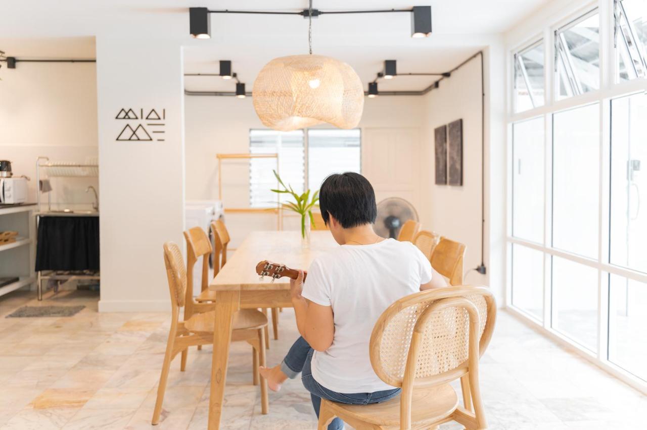 Mini-Me Hubs, Charm Suites & Pool In Old City เชียงใหม่ ภายนอก รูปภาพ