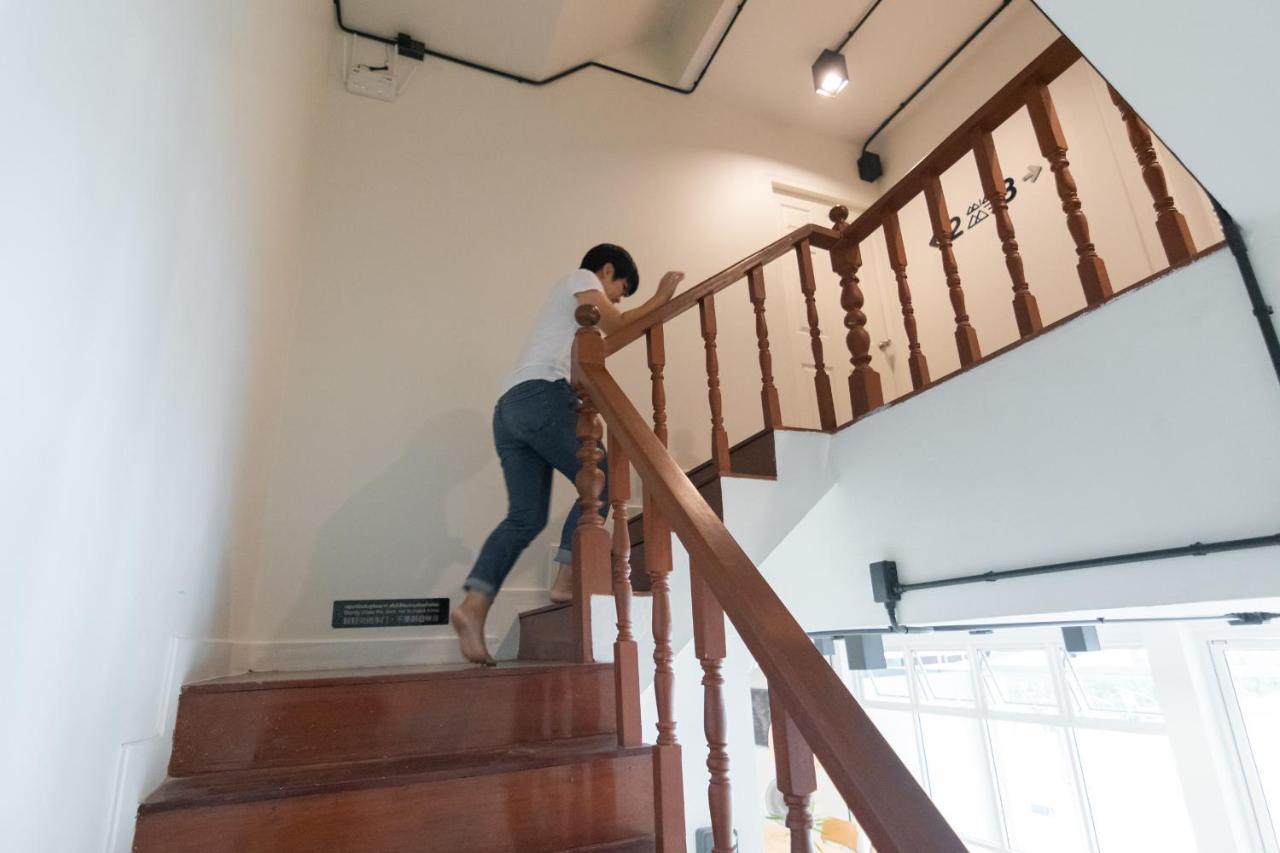 Mini-Me Hubs, Charm Suites & Pool In Old City เชียงใหม่ ภายนอก รูปภาพ