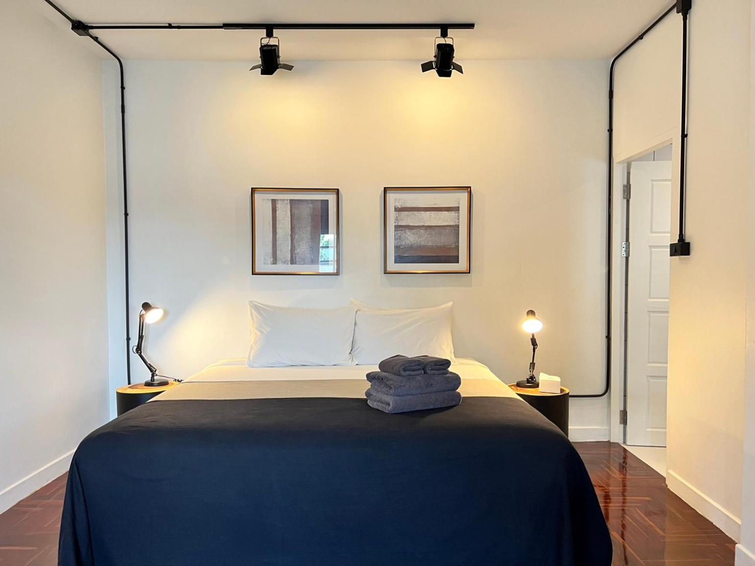 Mini-Me Hubs, Charm Suites & Pool In Old City เชียงใหม่ ภายนอก รูปภาพ